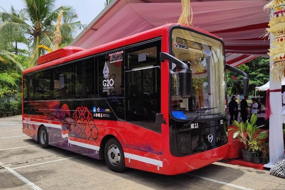 30 Bus Listrik Merah Putih Karya Anak Bangsa Siap Dukung Operasional ...